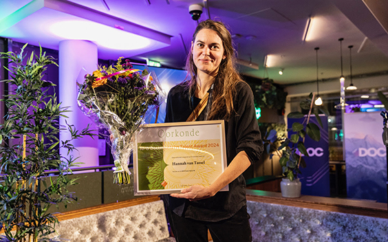 Regisseur Hannah van Tassel wint NPO Documentaire Talent Award tijdens IDFA